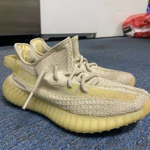 Adidas Yeezy 350 V2 ‘Light’ Size 7.5 Mens 9 Women